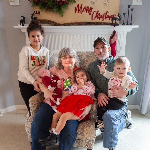 Meet your Posher, Tamra - Picture 1 of 6